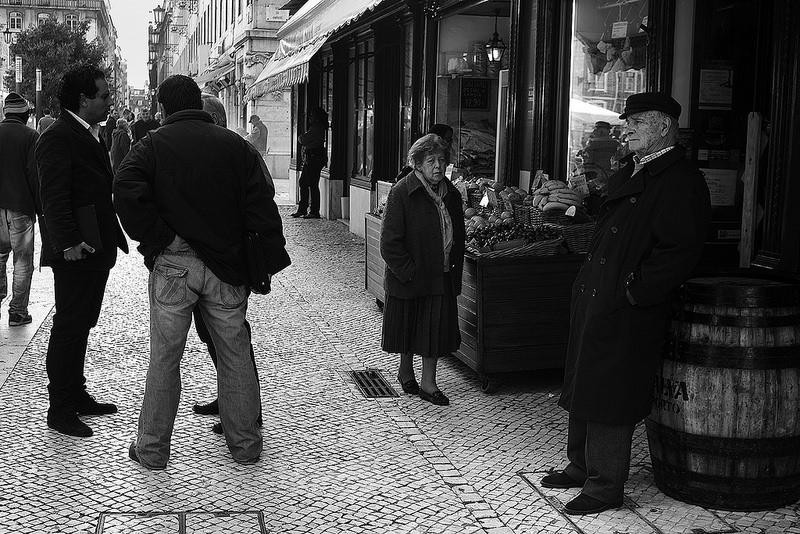 15286890423 258d1cb9b5 c 1 - Escenas urbanas vistas en Lisboa, Noviembre 2014